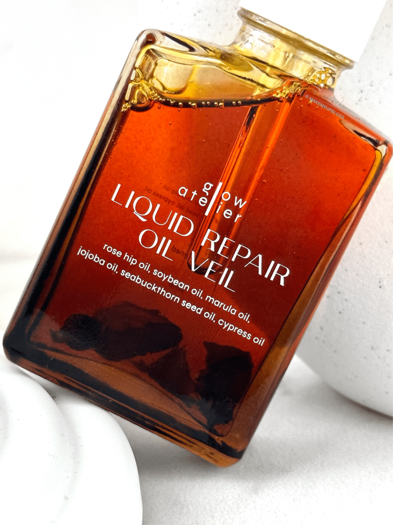 A close up of Glow Atelier's Liquid Repair Oil Veil